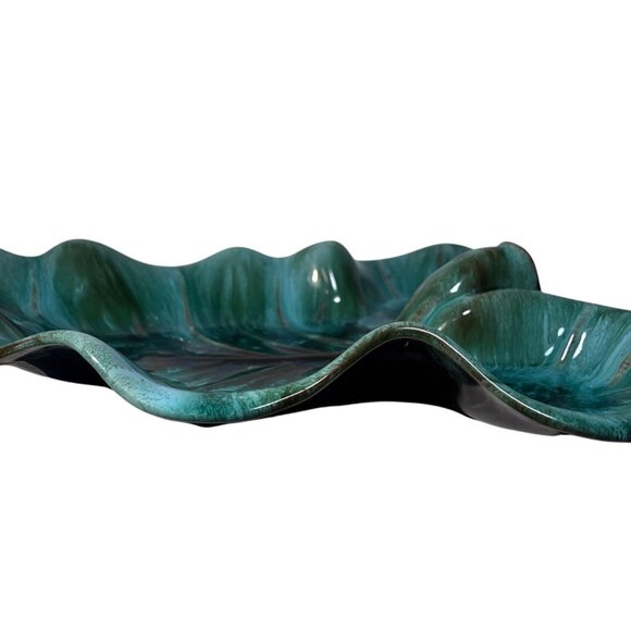 Blue Mountain Pottery Dish Leaf Shaped Candy Trinket Green Drip Glaze 14 x 10" - Picture 2 of 9